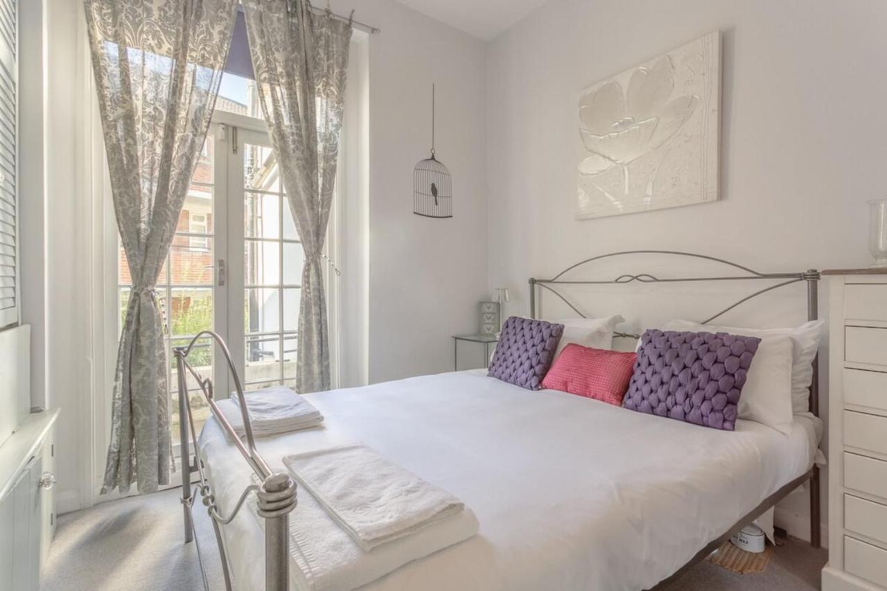 Stylish 1 Bed Apartment Near Battersea Park Лондон Екстериор снимка